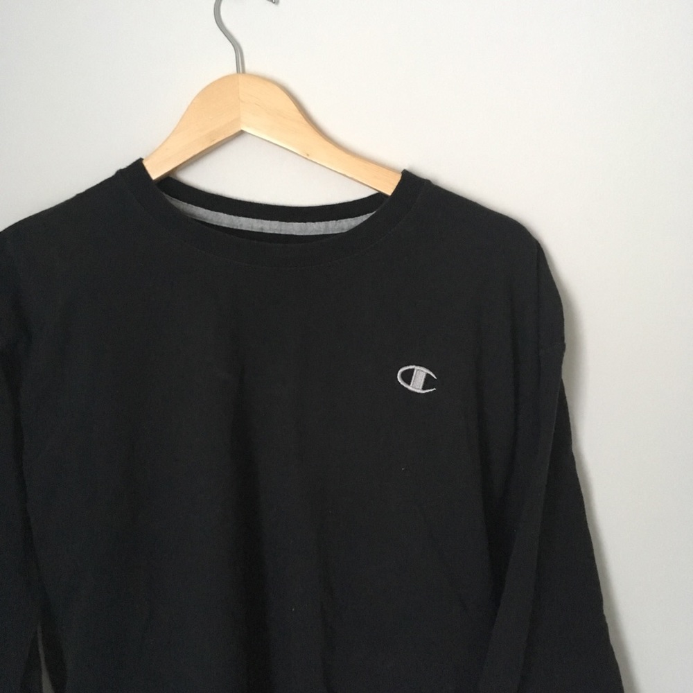 ❌Black champion long sleeve shirt - Picture 2 of 4
